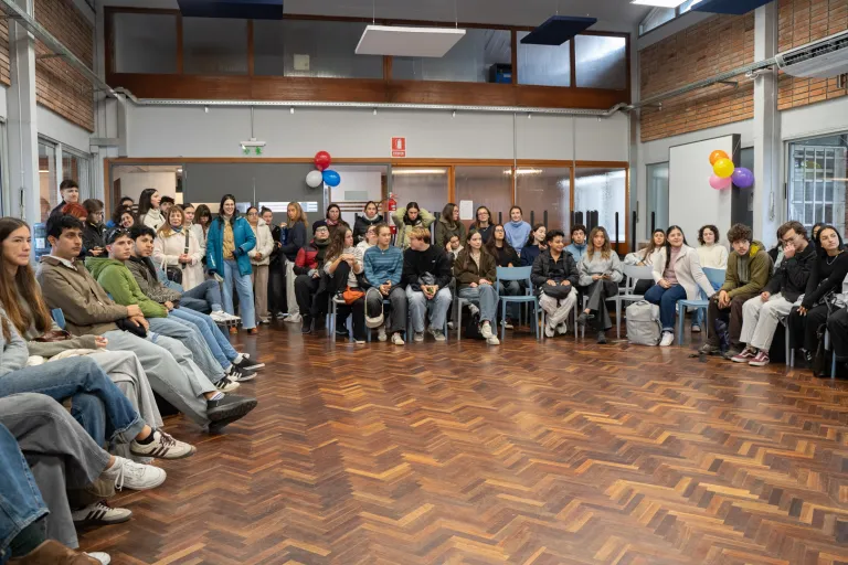 Bienvenida a más de 100 estudiantes internacionales
