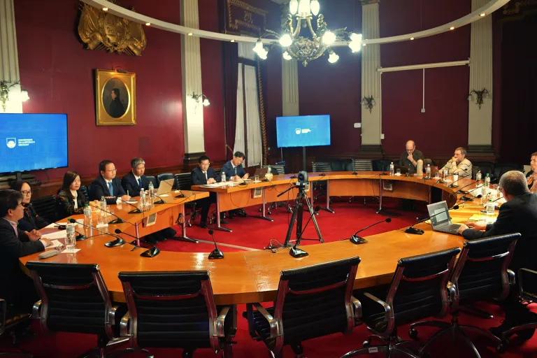 Delegación de la Fujian Normal University visita la Udelar