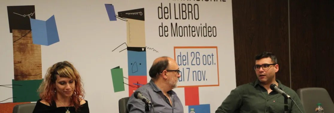 Presentación de Ediciones Universitarias y CSIC en la 43ª Feria Internacional del Libro de Montevideo, 26/20/21. Foto: Liroy Rodríguez, UCUR Presentación de Ediciones Universitarias y CSIC en la 43ª Feria Internacional del Libro de Montevideo, 26/20/21. Foto: Liroy Rodríguez, UCUR