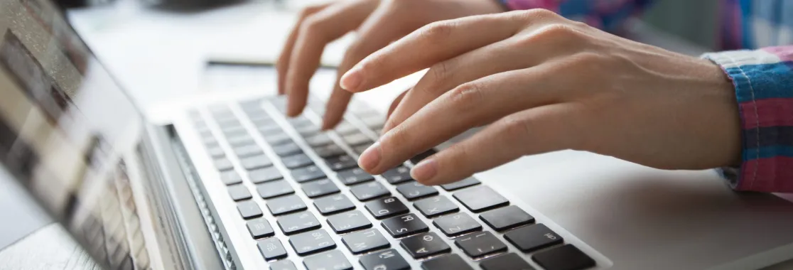cropped-view-of-hands-typing-on-laptop-2048x1365 cropped-view-of-hands-typing-on-laptop-2048x1365